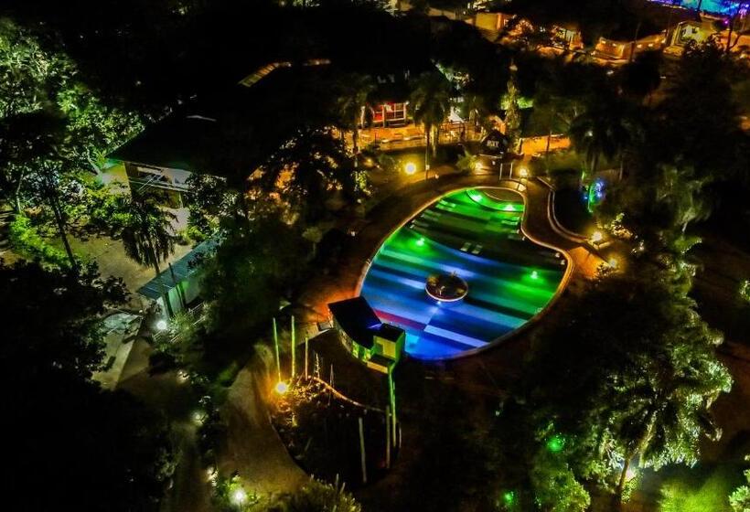 فندق فئة نجمة واحدة Beer Hotel Iguazú