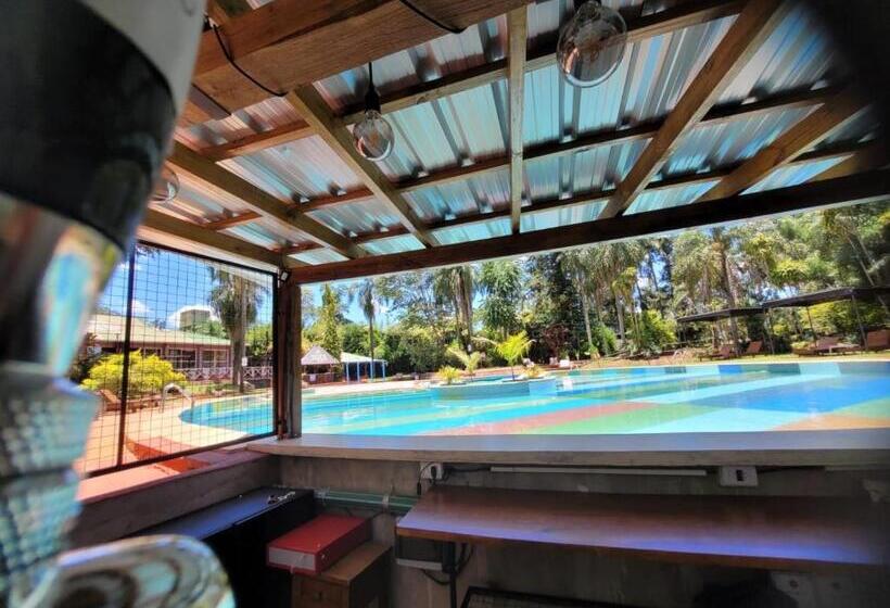 فندق فئة نجمة واحدة Beer Hotel Iguazú