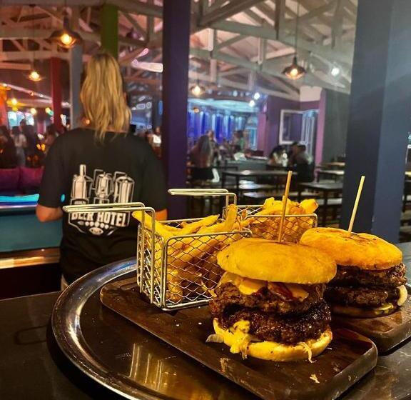 فندق فئة نجمة واحدة Beer Hotel Iguazú