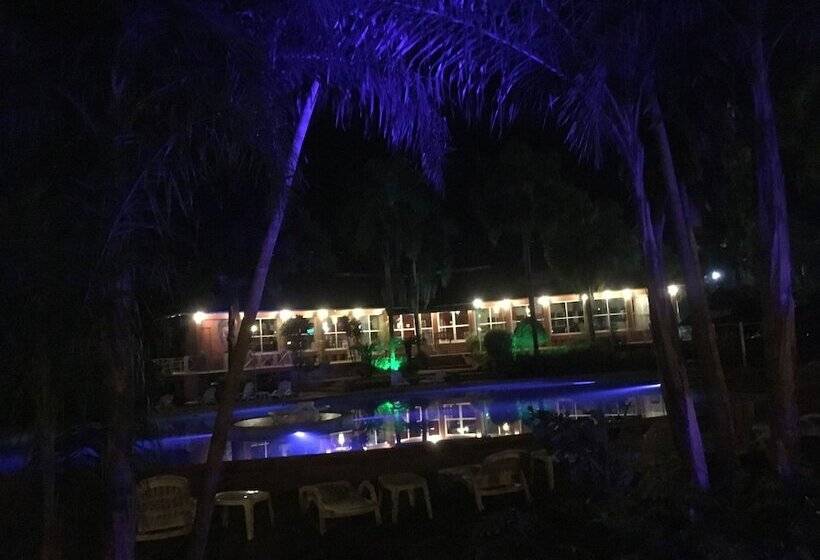 فندق فئة نجمة واحدة Beer Hotel Iguazú