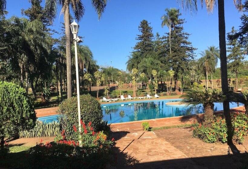 فندق فئة نجمة واحدة Beer Hotel Iguazú