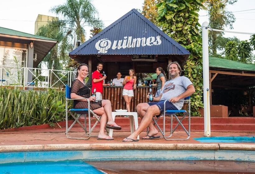 فندق فئة نجمة واحدة Beer Hotel Iguazú