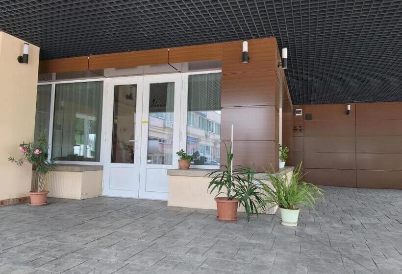 בית מלון כפרי Amadeo