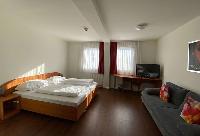 בית מלון כפרי Amedia Express Sattledt, Trademark Collection By Wyndham