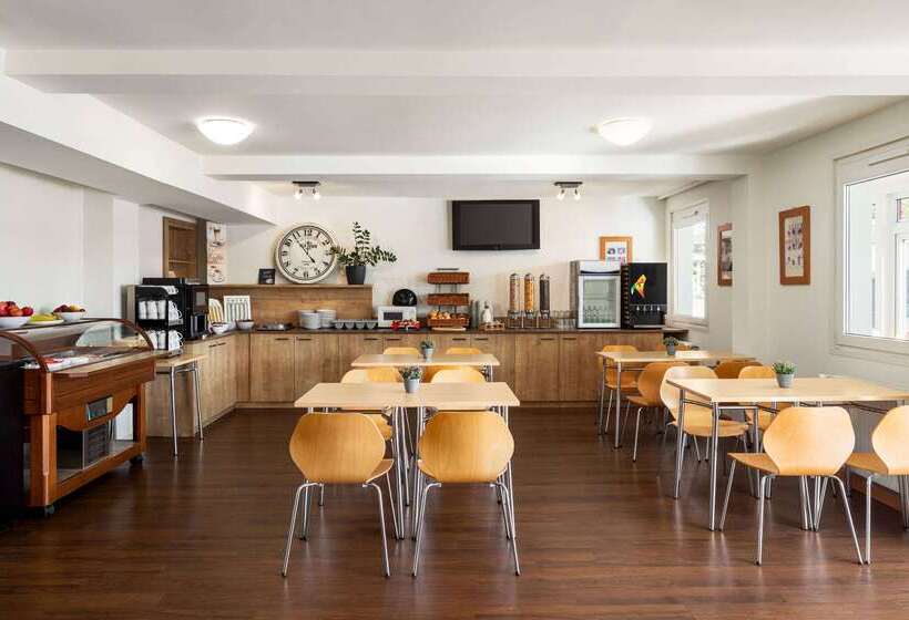 בית מלון כפרי Amedia Express Sattledt, Trademark Collection By Wyndham