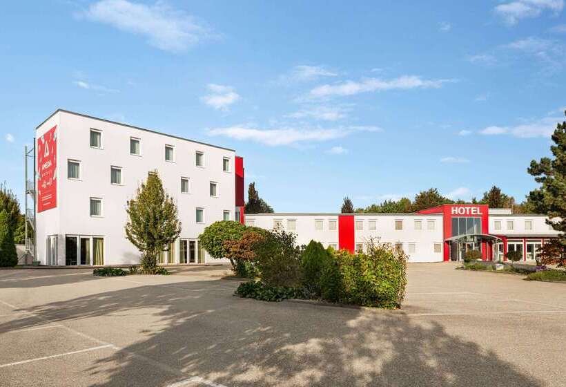 בית מלון כפרי Amedia Express Sattledt, Trademark Collection By Wyndham