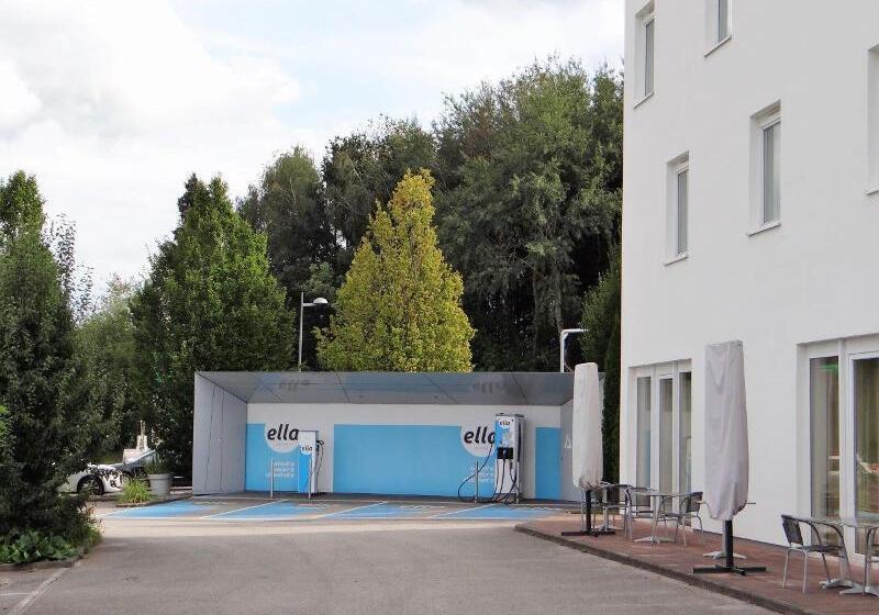 בית מלון כפרי Amedia Express Sattledt, Trademark Collection By Wyndham