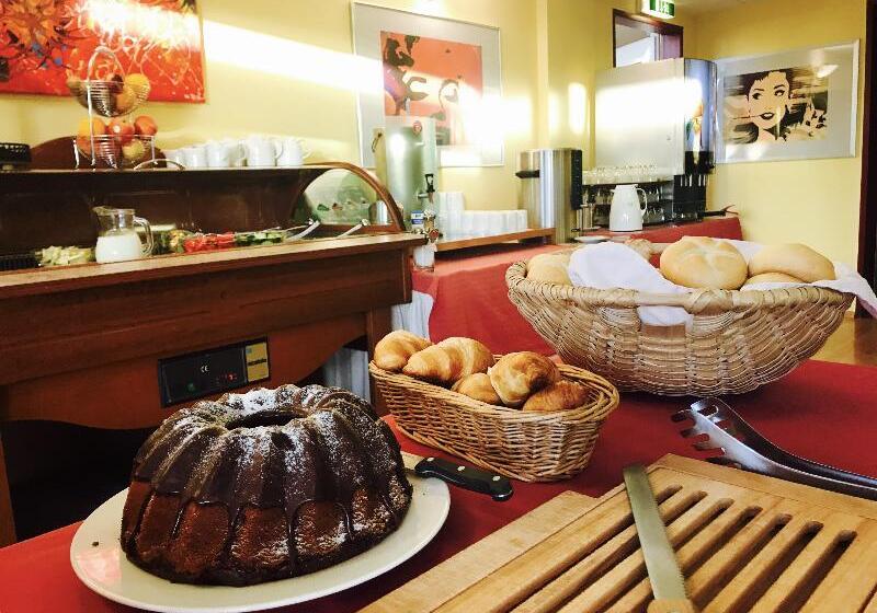 호텔 Amedia Express Sattledt, Trademark Collection By Wyndham