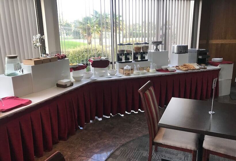 هتل Auckland Airport Kiwi