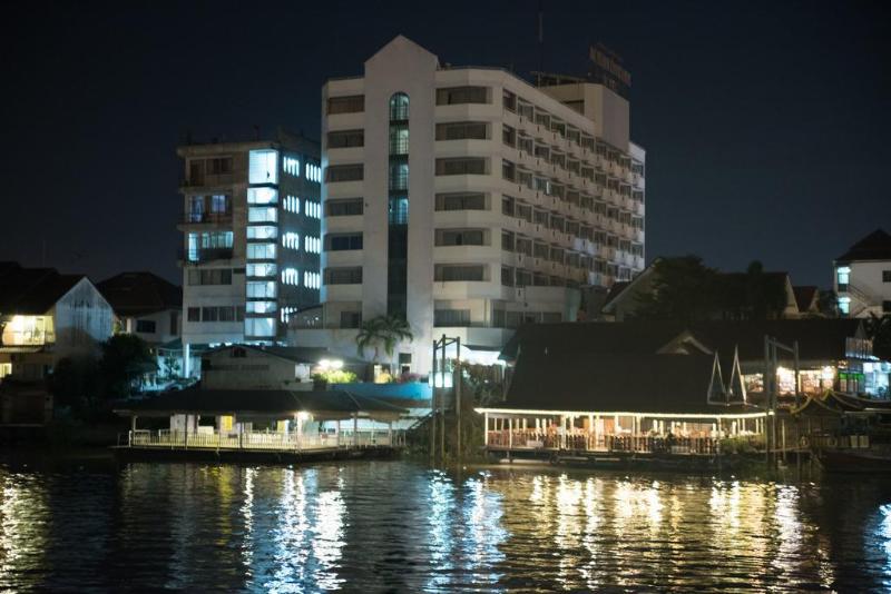 فندق Ayothaya Riverside