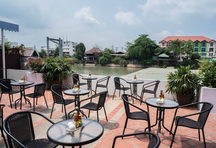 酒店 Ayothaya Riverside