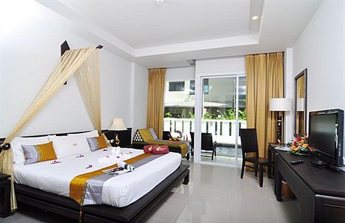 هتل Baan Karonburi Resort