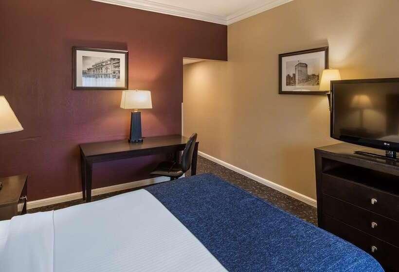 فندق Best Western Greenfield Inn