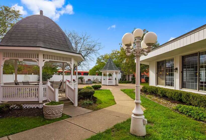 فندق Best Western Greenfield Inn