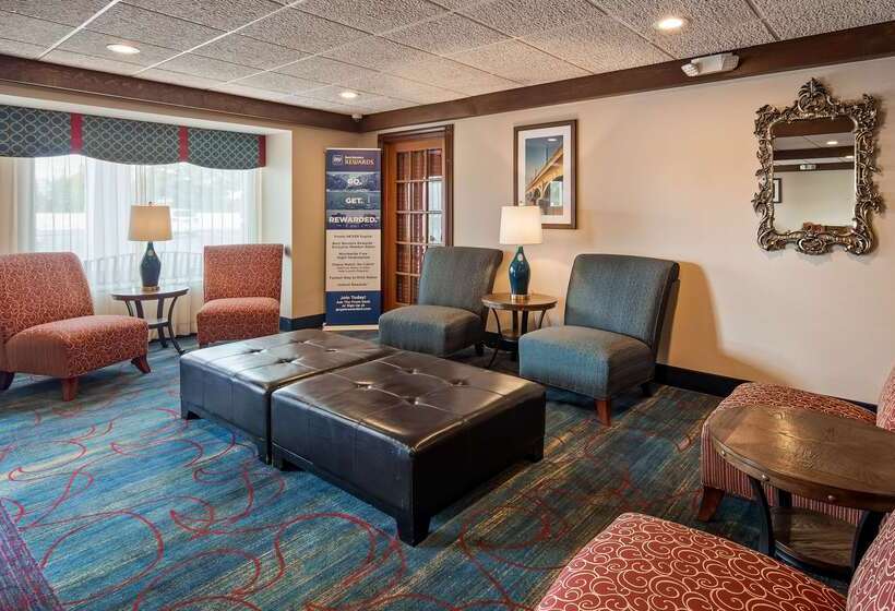 בית מלון כפרי Best Western Greenfield Inn