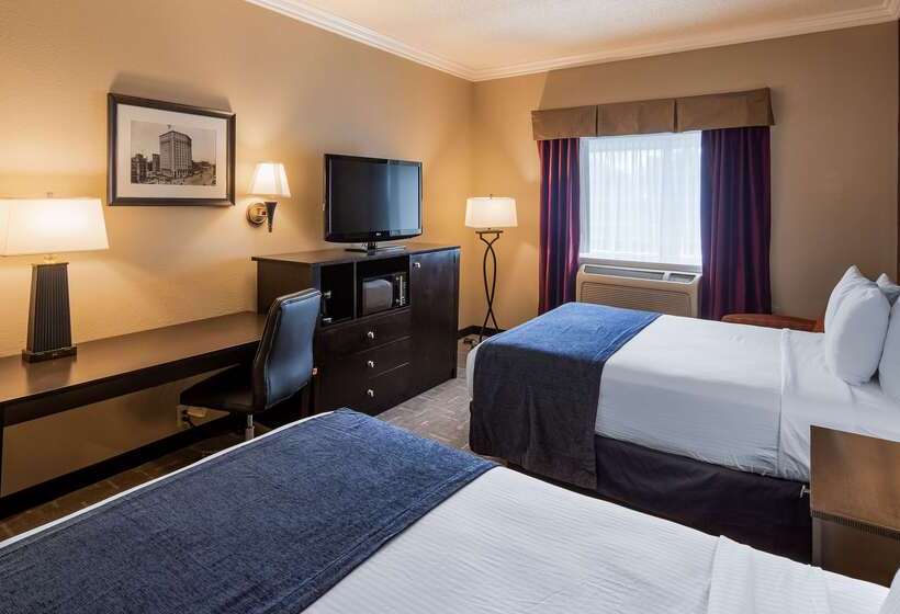 فندق Best Western Greenfield Inn