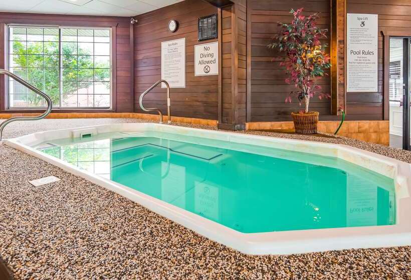 בית מלון כפרי Best Western Greenfield Inn