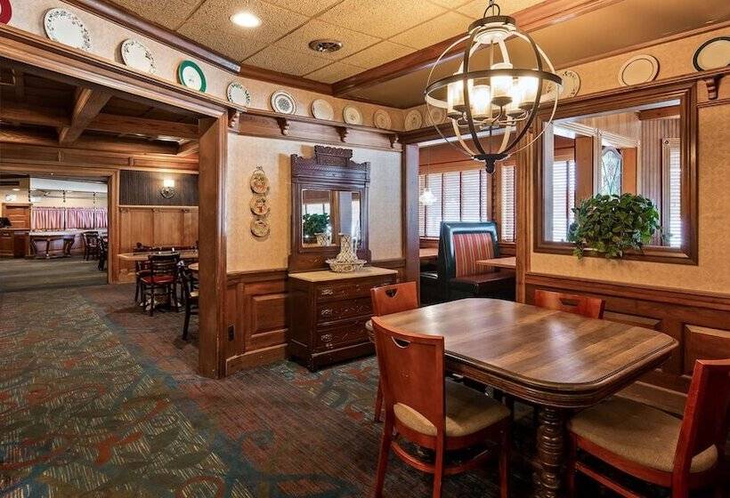 فندق Best Western Greenfield Inn