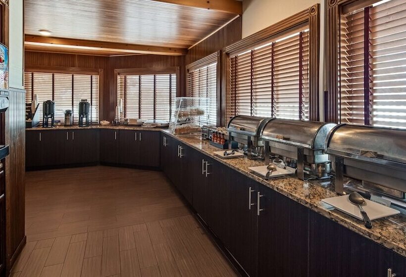 فندق Best Western Greenfield Inn