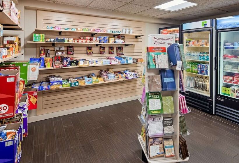 בית מלון כפרי Best Western Greenfield Inn