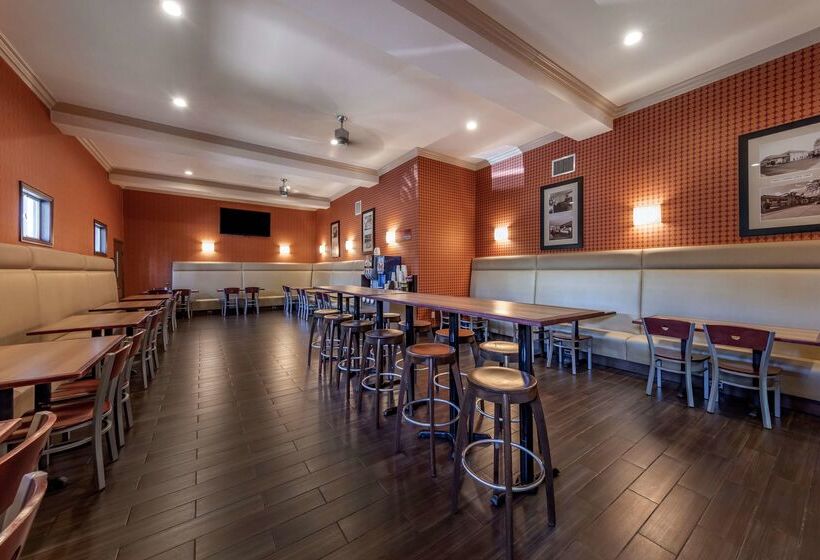 Отель Best Western Plus Stovall S Inn