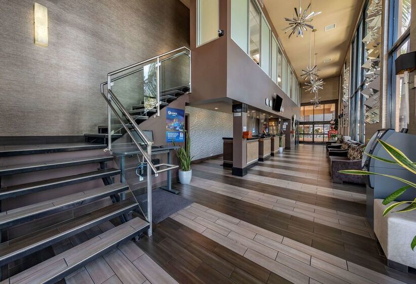 Отель Best Western Plus Stovall S Inn