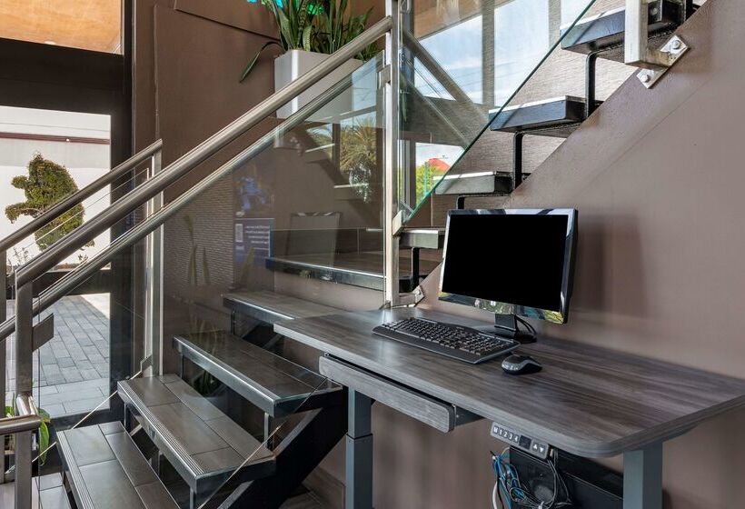 Отель Best Western Plus Stovall S Inn