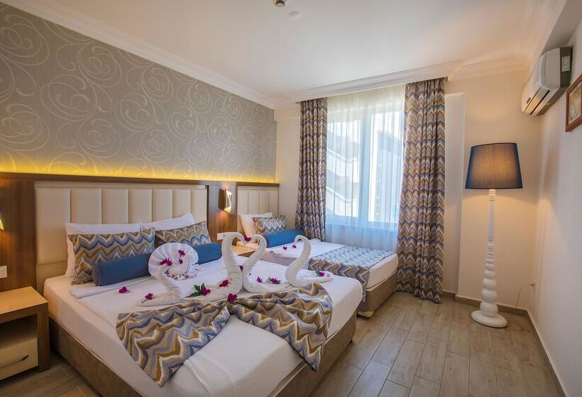 Club Big Blue Suit Hotel   All Inclusive