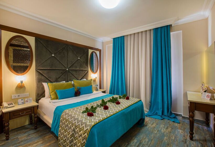 Club Big Blue Suit Hotel   All Inclusive