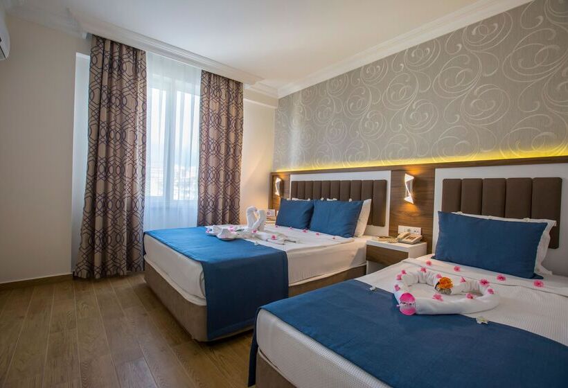 Club Big Blue Suit Hotel   All Inclusive