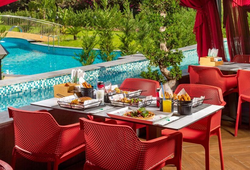 בית מלון כפרי Megasaray Club Belek