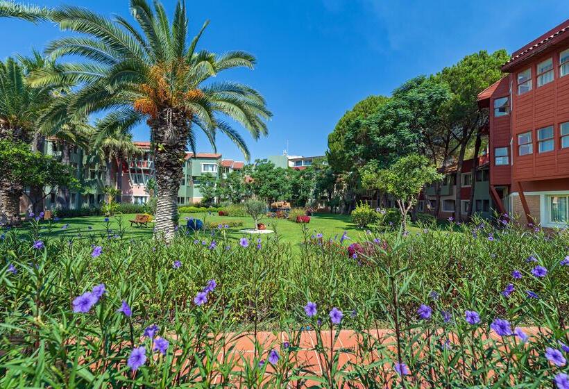 בית מלון כפרי Megasaray Club Belek