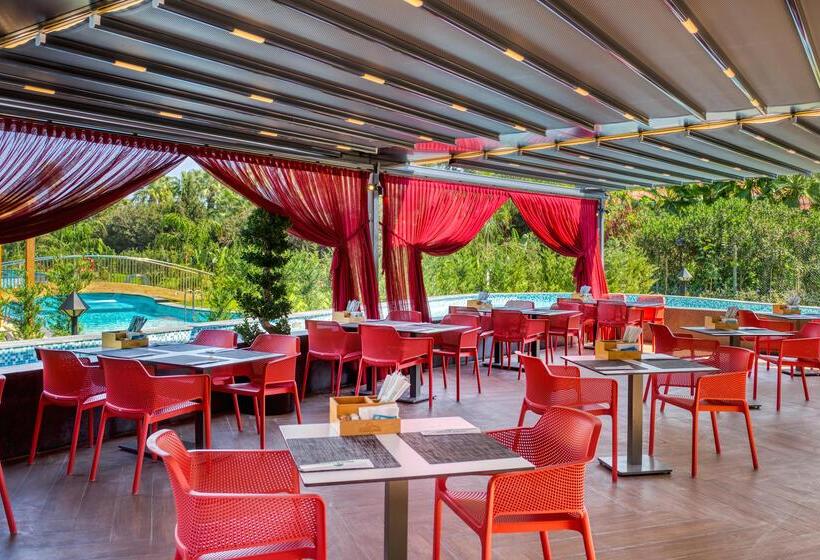 בית מלון כפרי Megasaray Club Belek