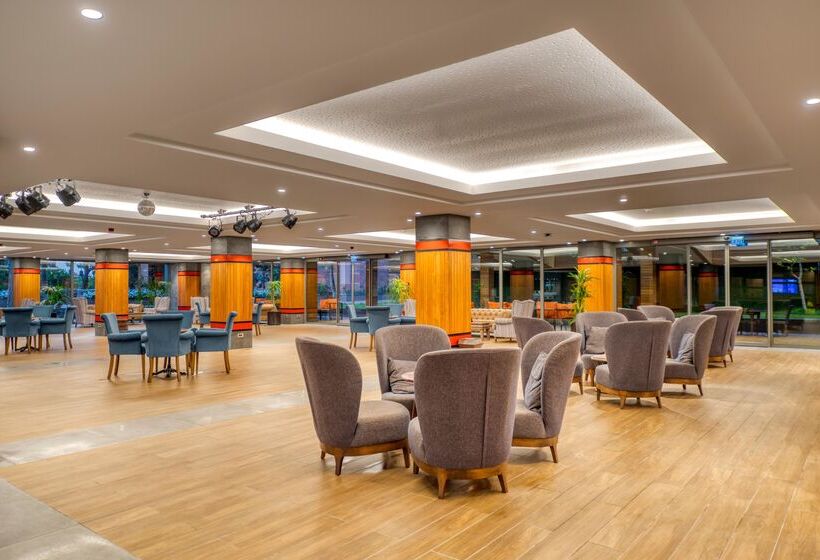 בית מלון כפרי Megasaray Club Belek