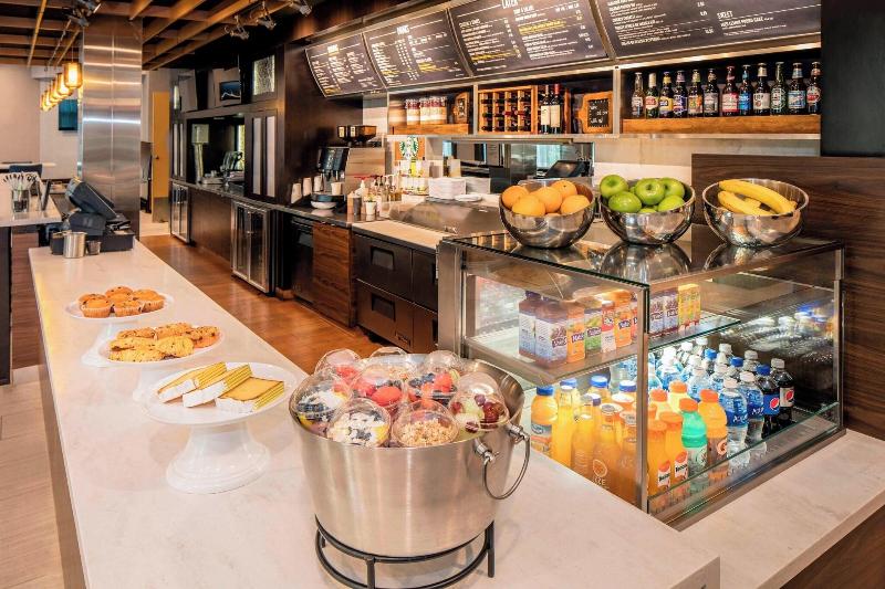 فندق Courtyard By Marriott Boston Brookline