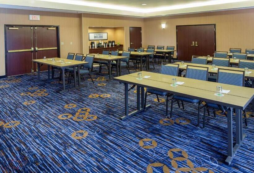 ホテル Courtyard Boston South Boston