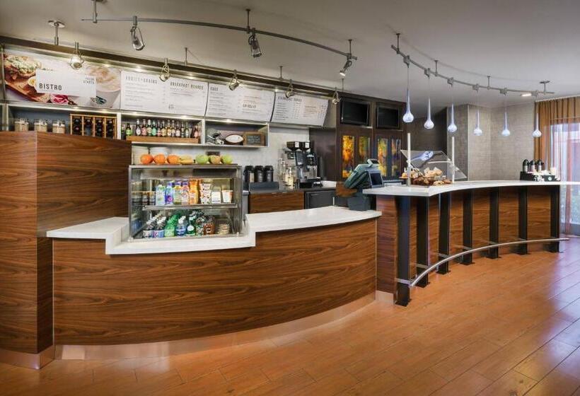 ホテル Courtyard Boston South Boston