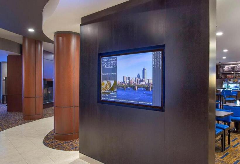 ホテル Courtyard Boston South Boston