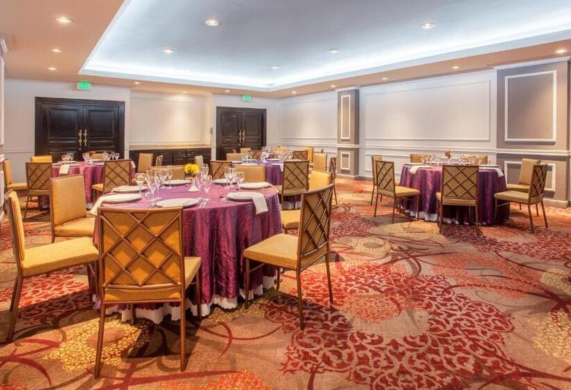 Отель Crowne Plaza Panama, An Ihg