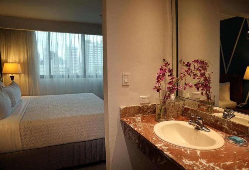 Отель Crowne Plaza Panama, An Ihg