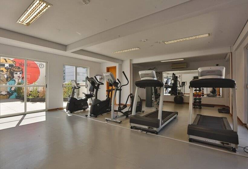 酒店 Euro Suite Curitiba Batel