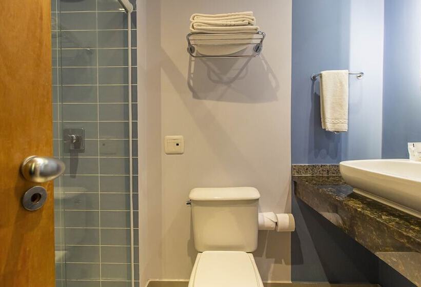 酒店 Euro Suite Curitiba Batel