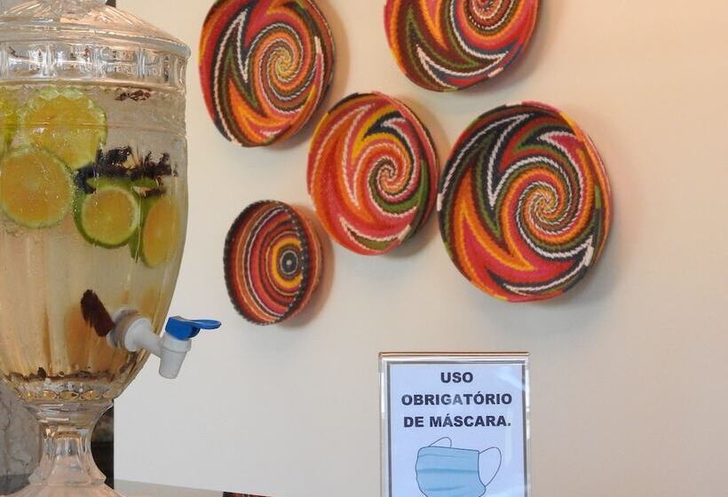 בית מלון כפרי Executive Inn