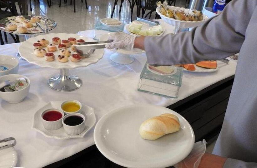 בית מלון כפרי Executive Inn