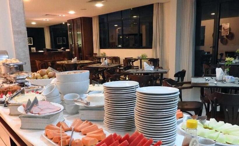 בית מלון כפרי Executive Inn