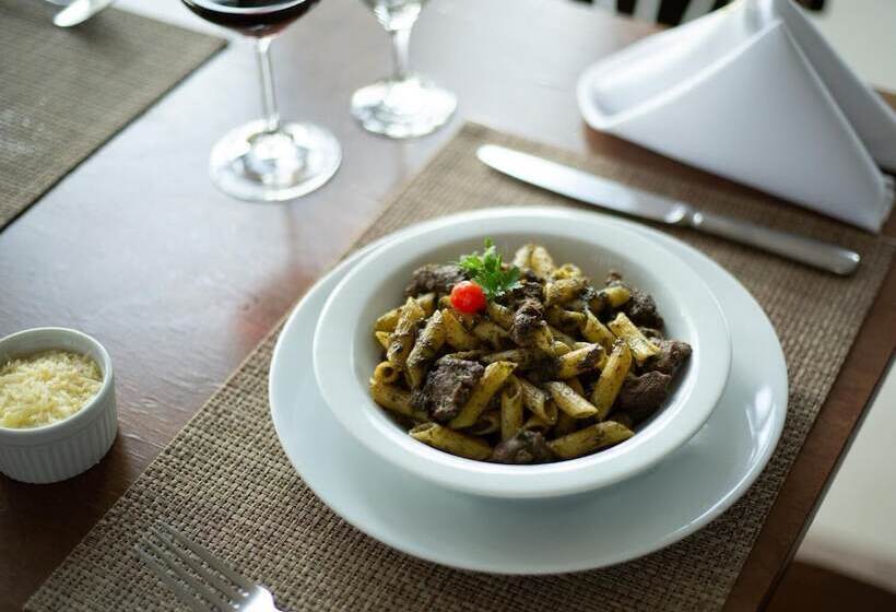 בית מלון כפרי Executive Inn