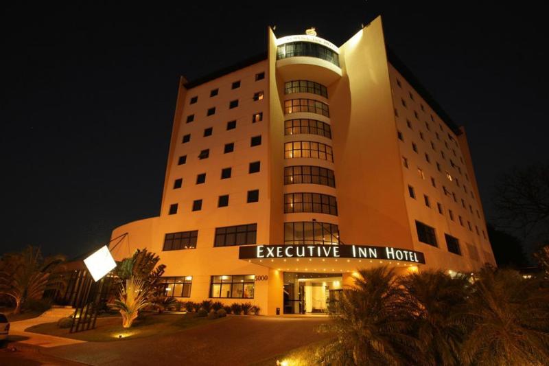 בית מלון כפרי Executive Inn