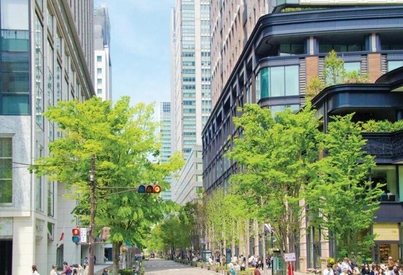 Four Seasons Hotel Tokyo At Marunouchi