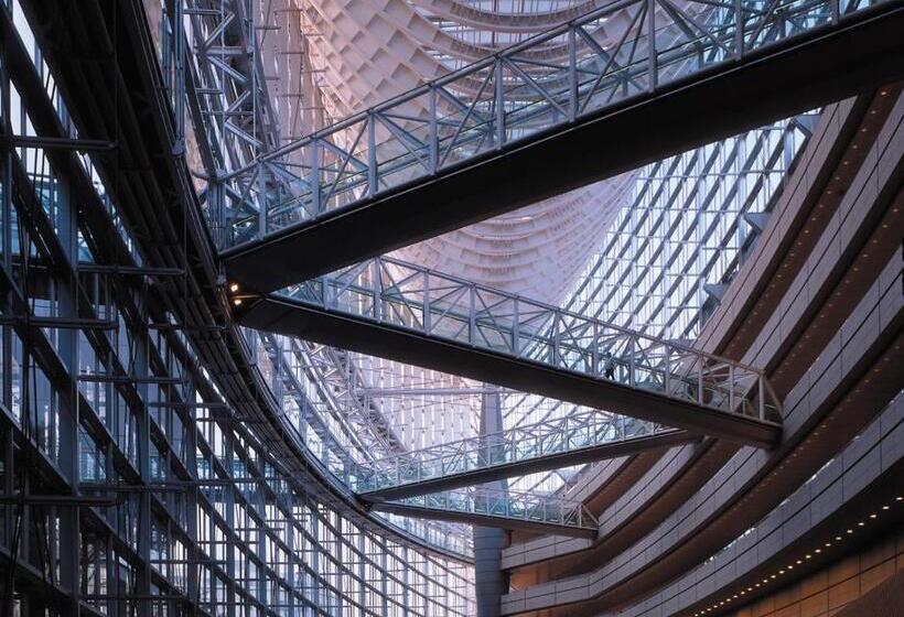 Four Seasons Hotel Tokyo At Marunouchi