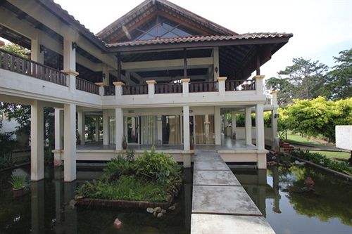 Hotel Gem Beach Resort